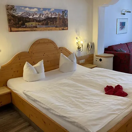 Metzgerwirt Hotell 4*